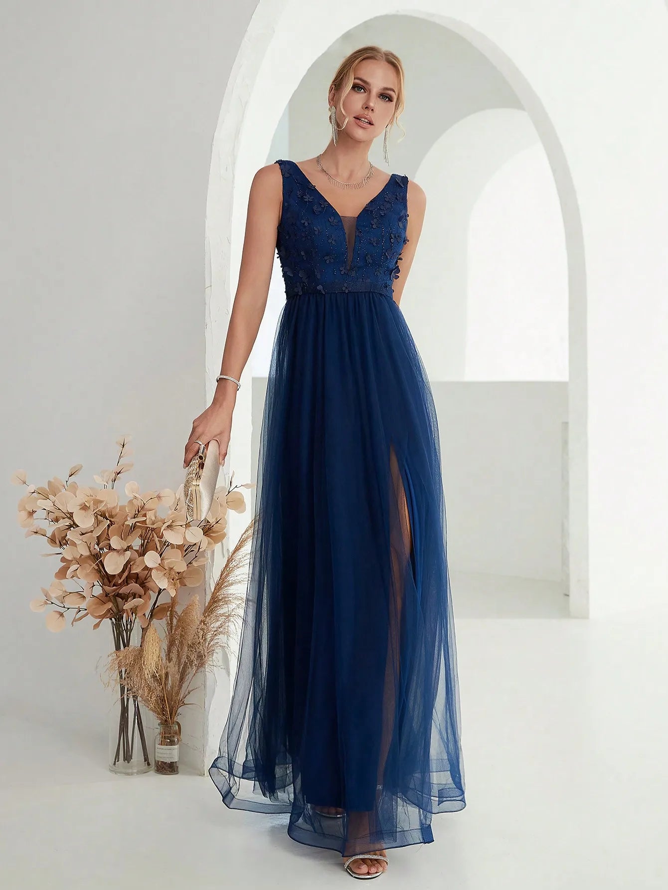 V-neck 3d sequin embroidered mesh slit skirt