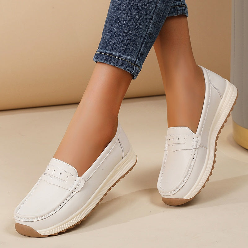 Women's Slip-On Loafers with Non-Slip Sole - Casual Round Toe Shoes for Everyday Comfort