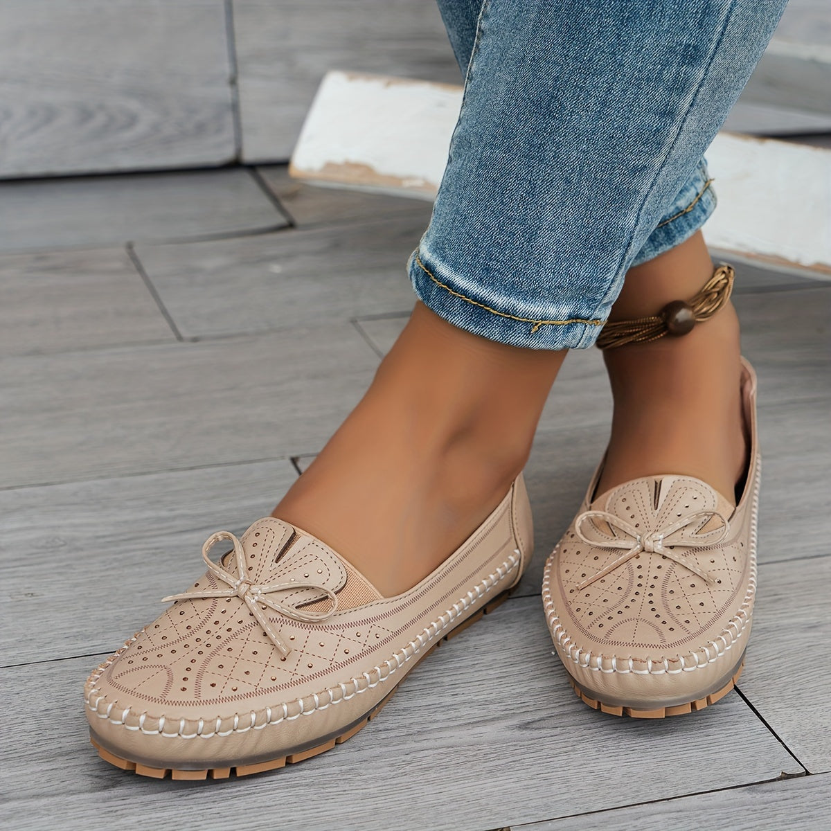 Women's Plus Size Lightweight Slip-On Loafers with Bow - Comfortable Casual Shoes