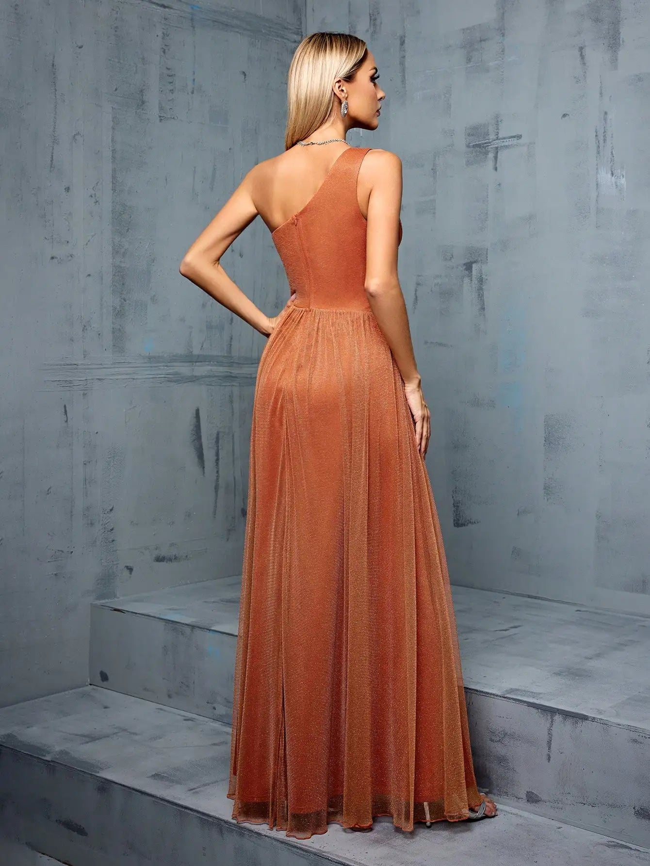 Mgiacy One shoulder asymmetrical chest pleats waist hollowed-out slit A swing mesh long skirt Evening gown Ball dress