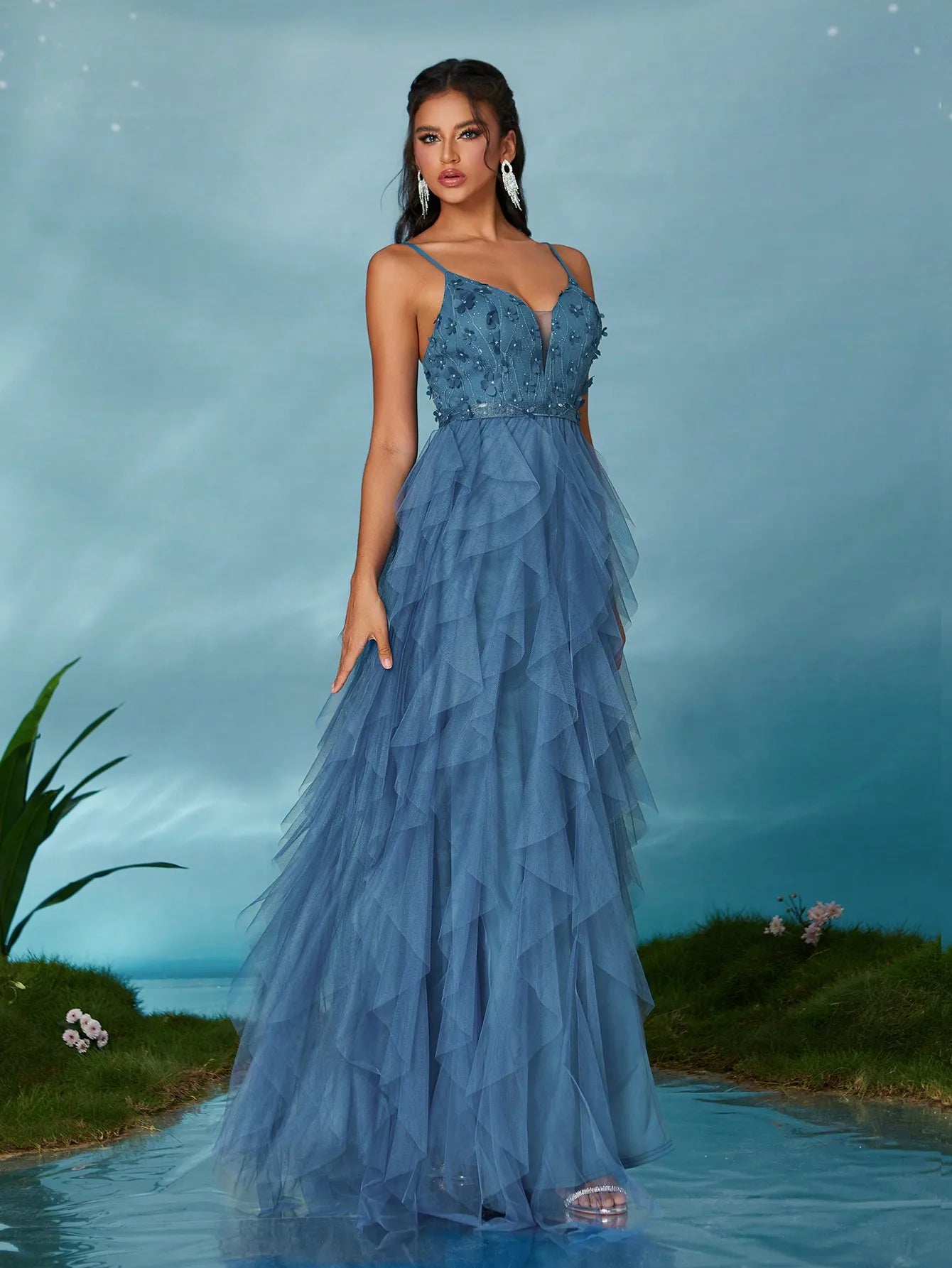 V-neck sexy three-dimensional embroidery bar, splicing three-dimensional mesh lotus skirt wide slit skirt