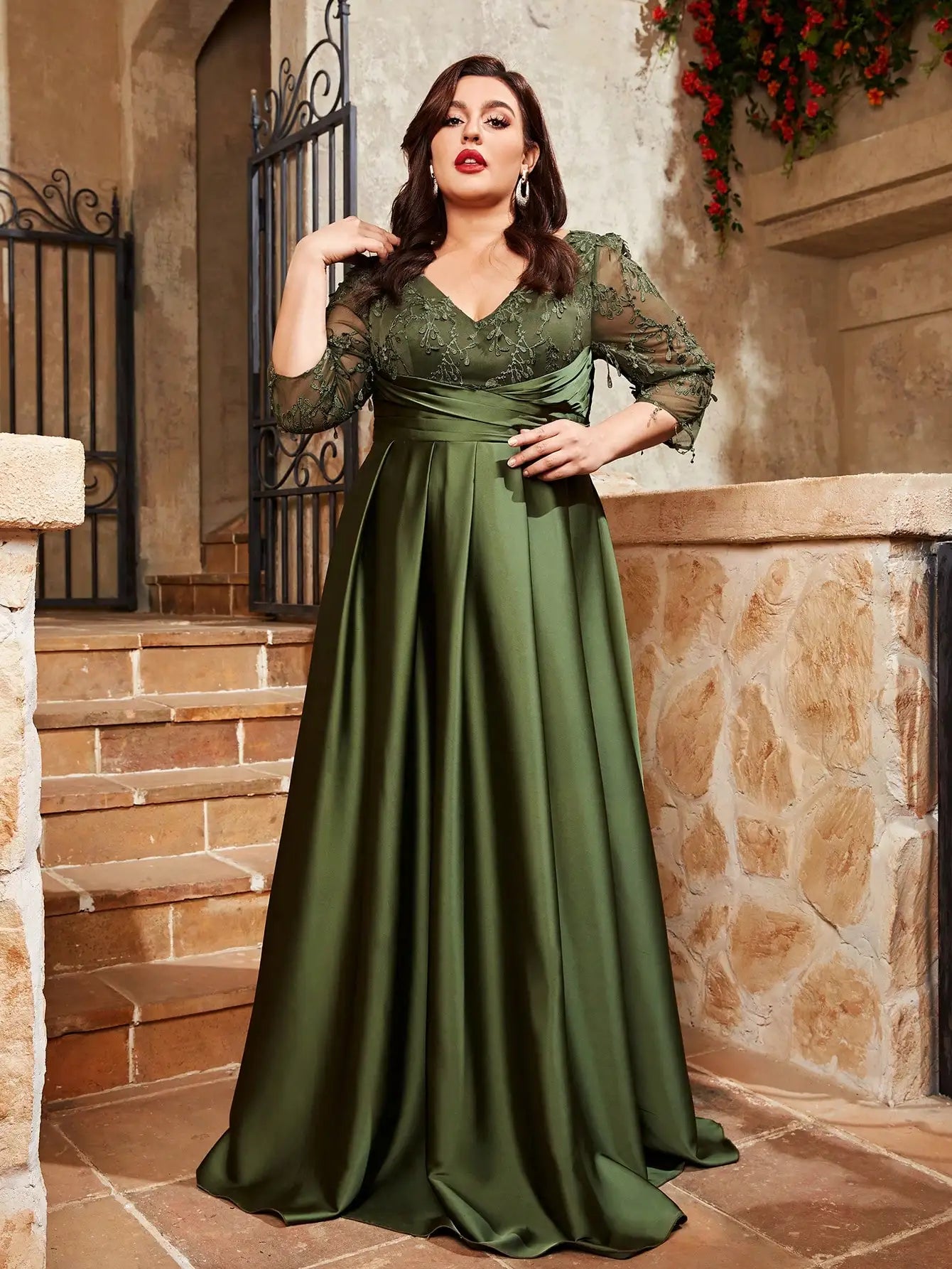 plus size V-neck lace embroidery Mosaic satin cloth hand-folded long skirt Evening gown ball dress Party dress
