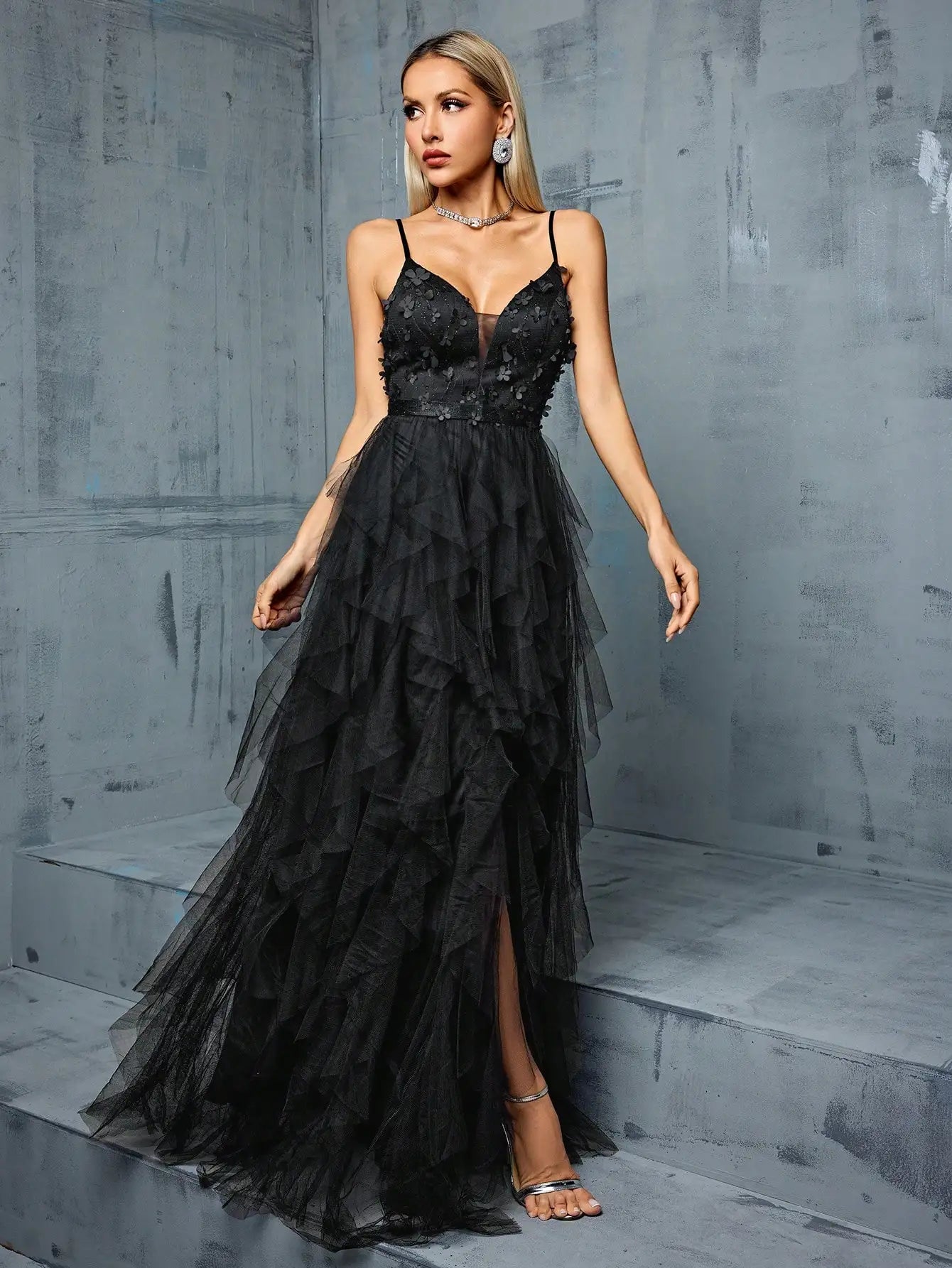 V-neck sexy three-dimensional embroidery Mosaic three-dimensional mesh lotus skirt swing slit long evening gown PROMdress