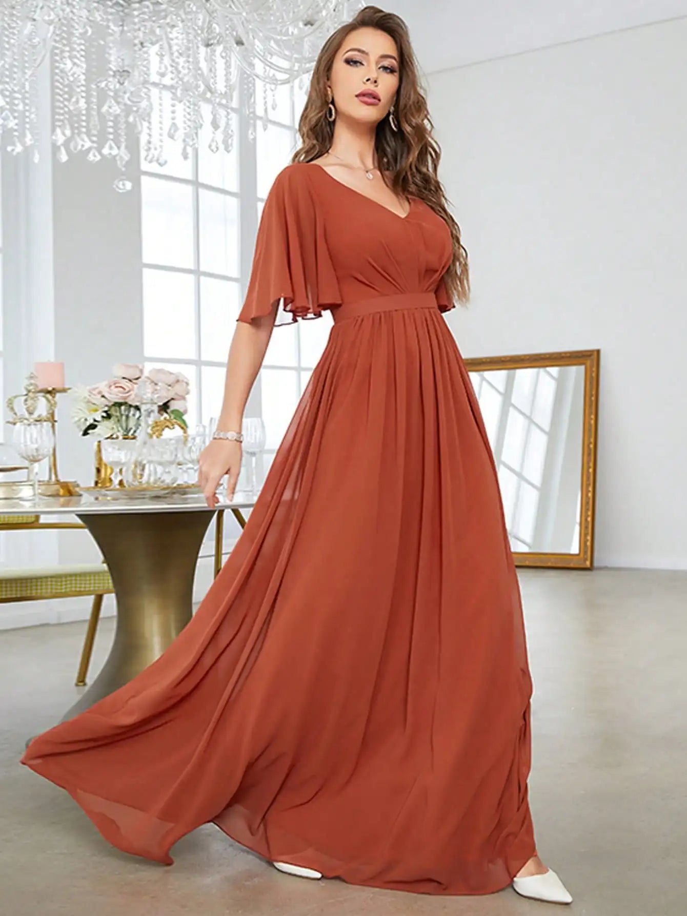 Vestido de gasa con dobladillo de manga corta acampanado con cuello en V Mgiacy