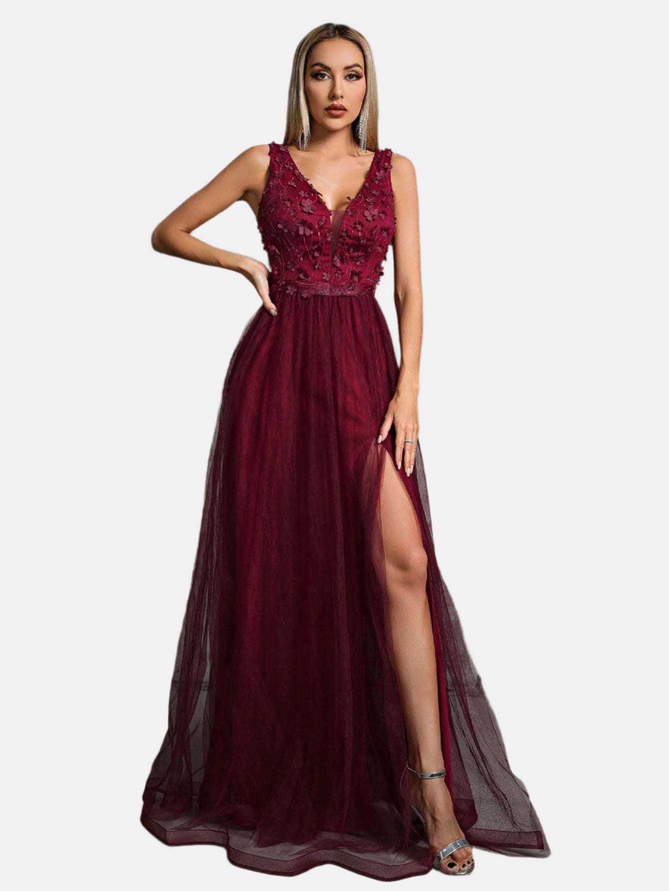 V-neck 3d sequin embroidered mesh slit skirt